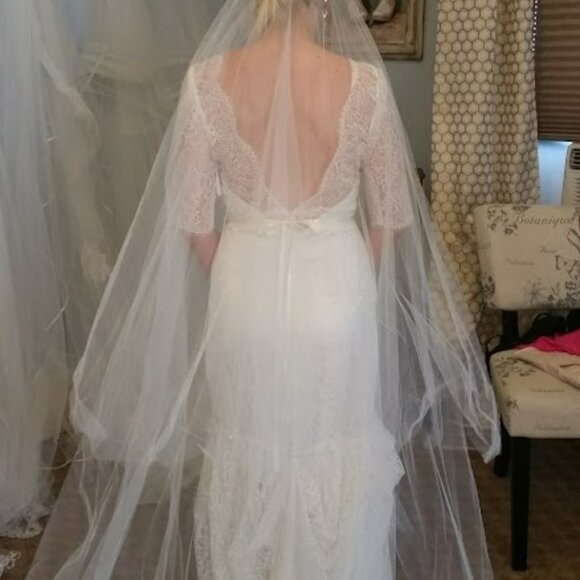 Sarah Seven “Frenchie” Lace Wedding Dress – Size 4 (Altered to Approx. Size 2) - Picture 7 of 8